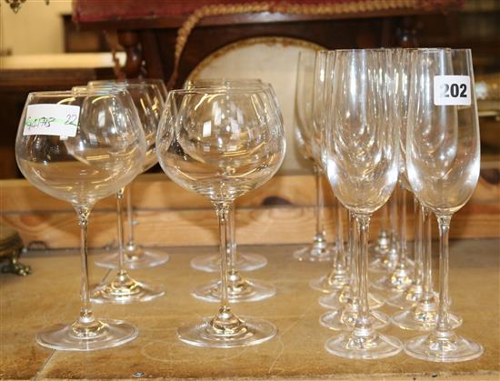 11 Champagne glasses & 6 wine glasses